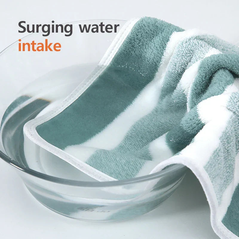 Serviette de bain rayée ULTRA absorbante et épaisse - 70x140cm