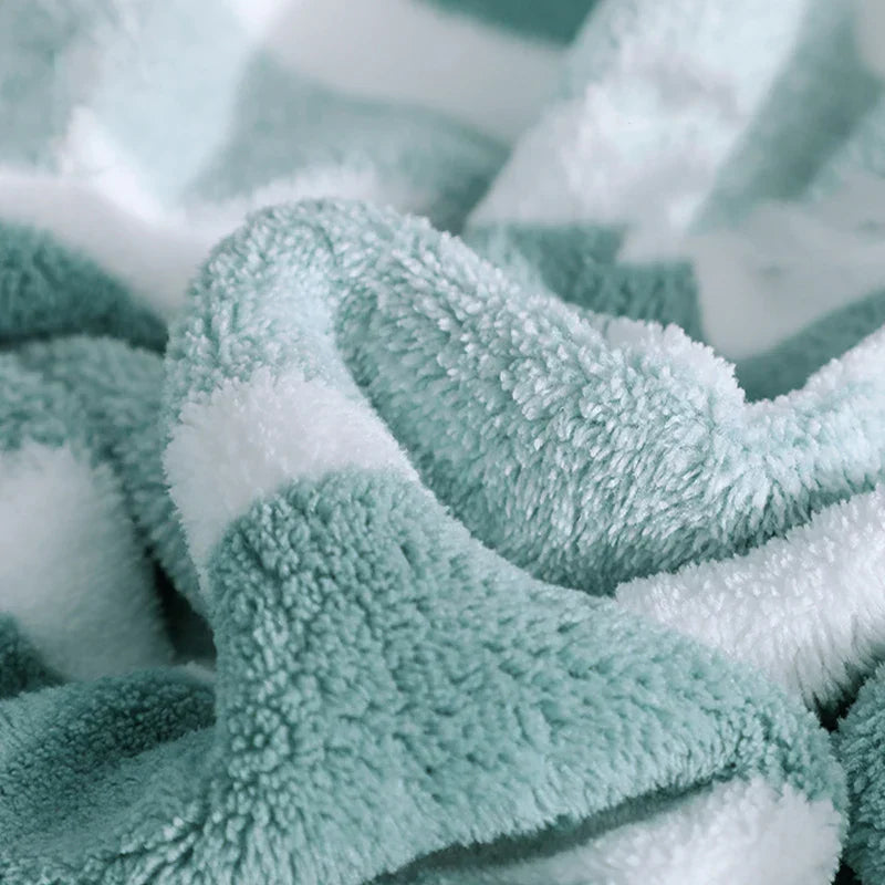 Serviette de bain rayée ULTRA absorbante et épaisse - 70x140cm