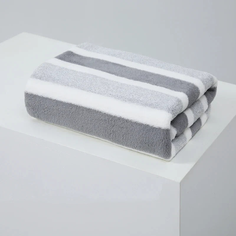 Serviette de bain rayée ULTRA absorbante et épaisse - 70x140cm