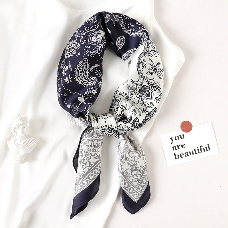 Foulard en soie - Différents imprimés